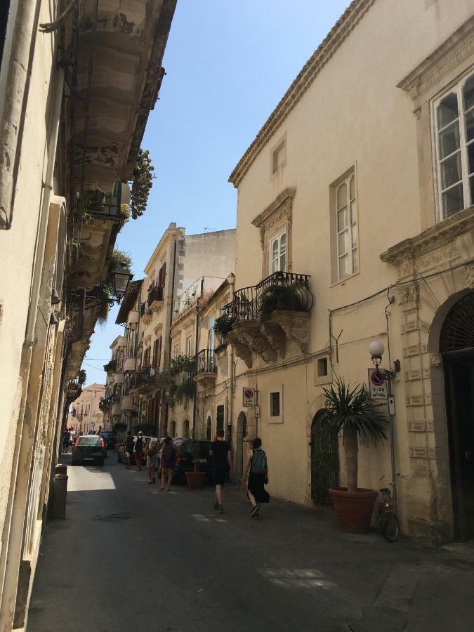 Maniace 57, Ortigia Historic Center, 200 Mt From The Beach Syracuse Eksteriør billede